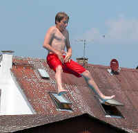 grobu-schwimmbad-080603-4.jpg (102361 Byte)