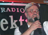 hektix-050403-2376.jpg (67939 Byte)